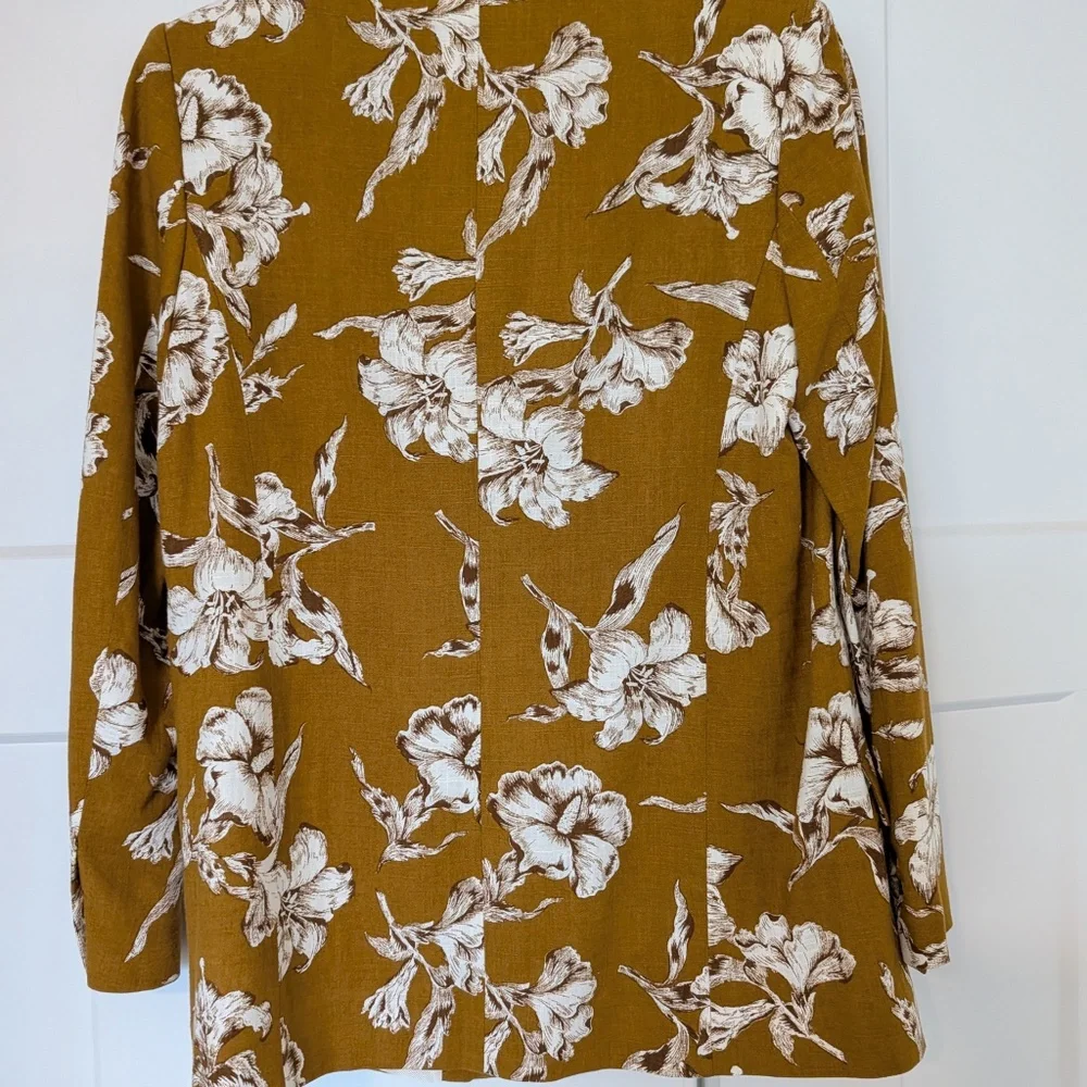 ZARA Dark Mustard Floral Print Blazer - Picture 2 of 10